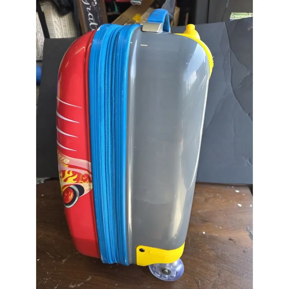 American Tourister american tourister
